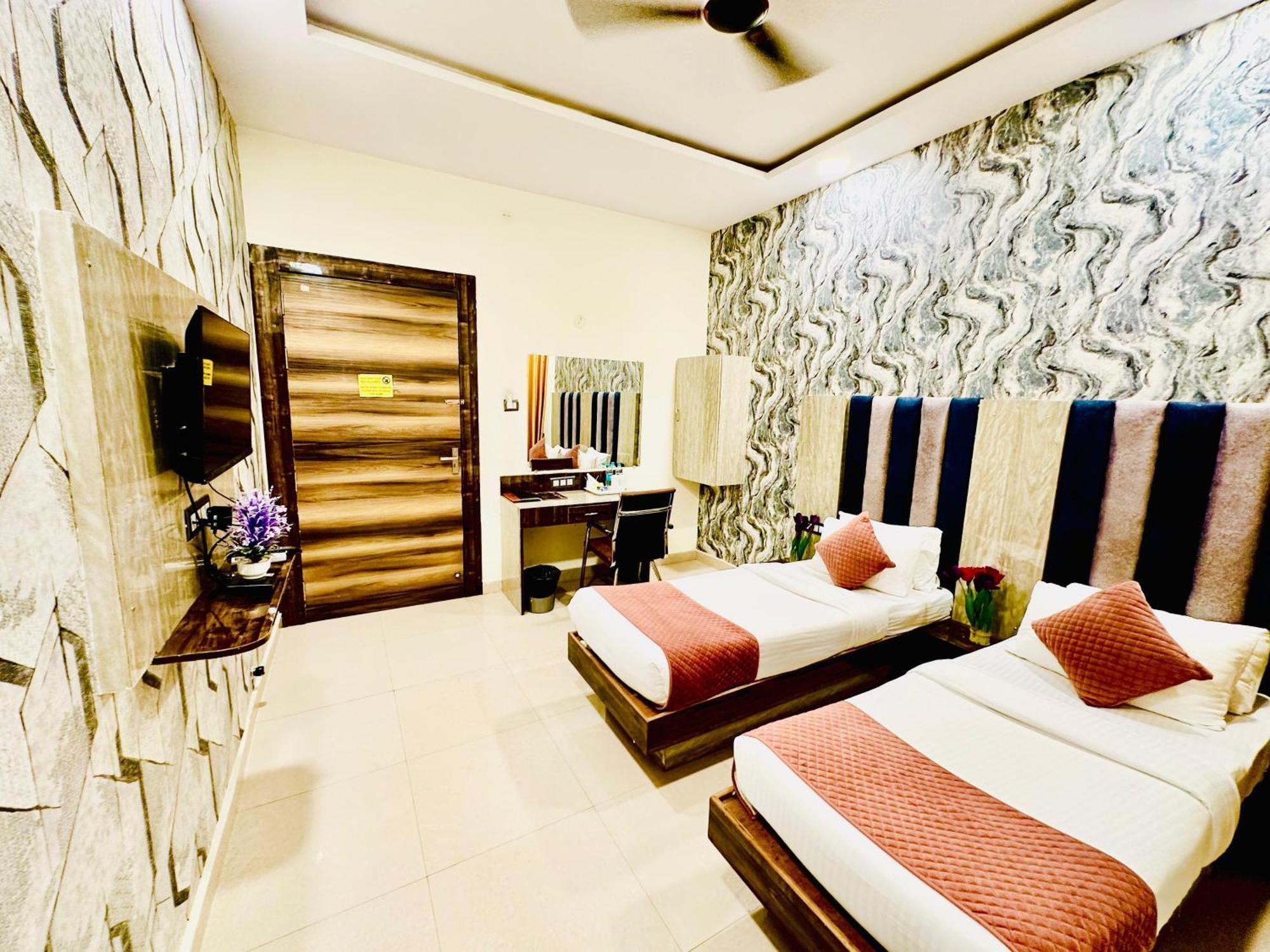 Hotel Sky International- Airport Zone Hyderabad Shamshabad Zewnętrze zdjęcie
