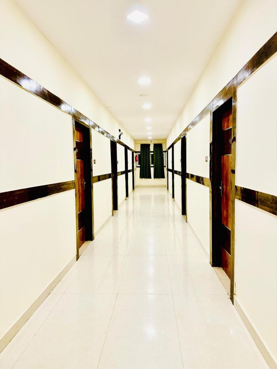 Hotel Sky International- Airport Zone Hyderabad Shamshabad Zewnętrze zdjęcie